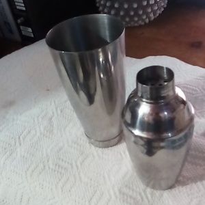 Serco Stainless Steel Martini Shaker and mixing glass for bartender.